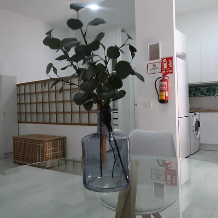 Apartment J & E Center *
